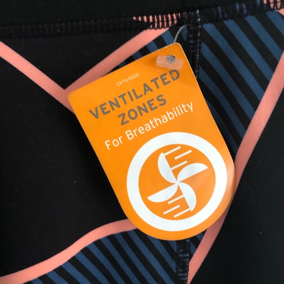 Champion duo dry capri leggings NWT reflective geometric zip pocket sz M - Picture 3 of 10